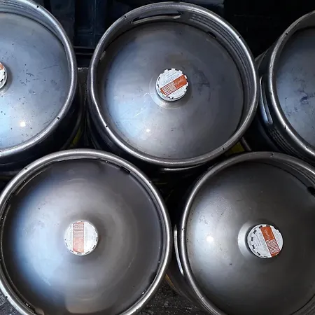 여관 Krajinska 27 *