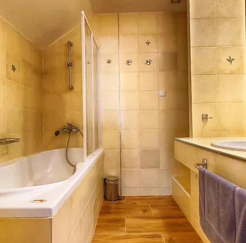 Krajinska 27 여관 *